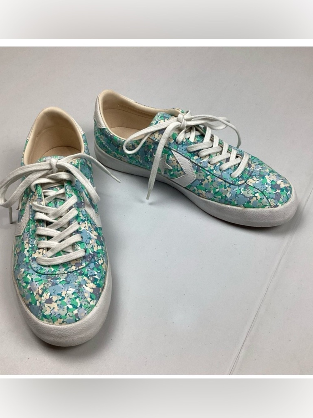Converse Breakpoint Women’s Floral Low top Fashion Sneakers